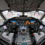 Boeing_787-8_N787BA_cockpit.jpg