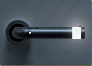 Trys viename: durų rankena, LED šviestuvas, prožektorius led_doorhandle2