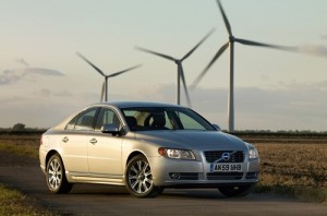 Volvo elektros energiją ketina saugoti automobilio korpuse volvo-s80-001